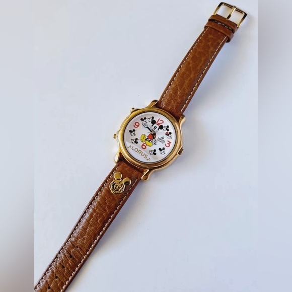 VINTAGE WALT DISNEY LORUS MICKEY MOUSE MUSICAL WATCH! - Picture 5 of 7